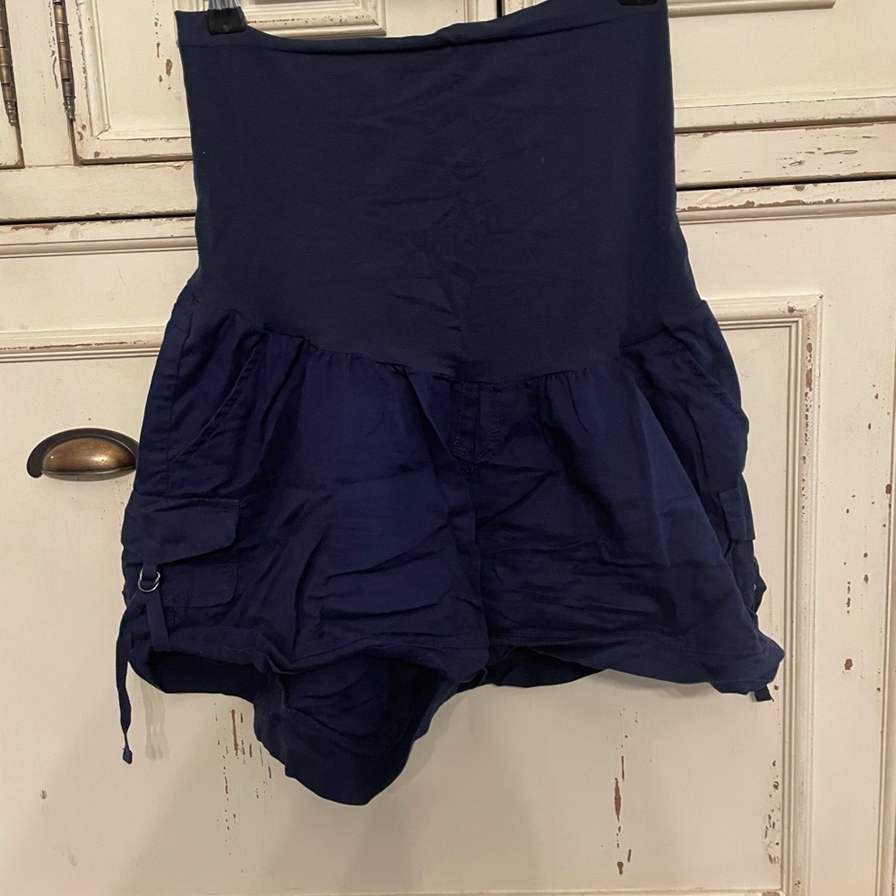 Motherhood blue linen shorts